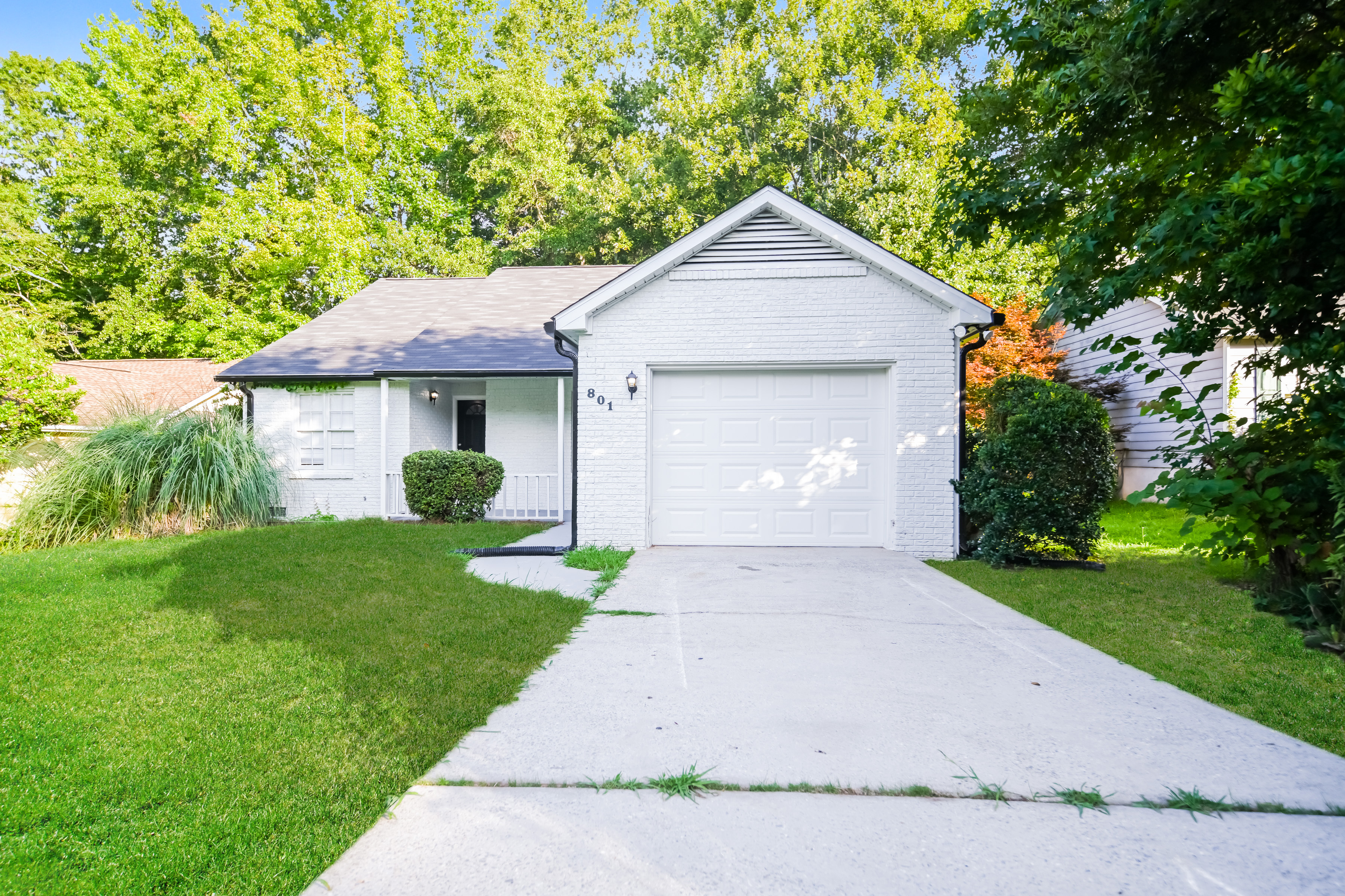 801 Redland Dr Jonesboro, GA 30238
